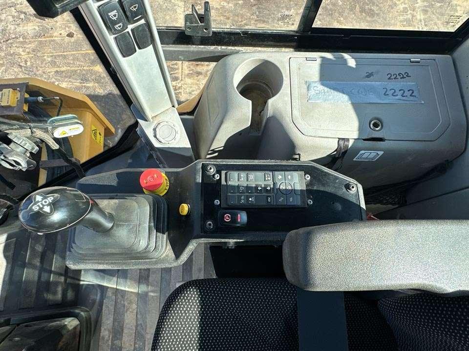 Volvo SD135B Photo 17