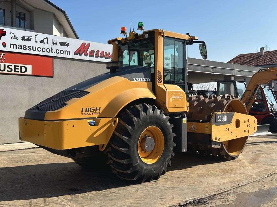 Volvo SD135B Photo 23