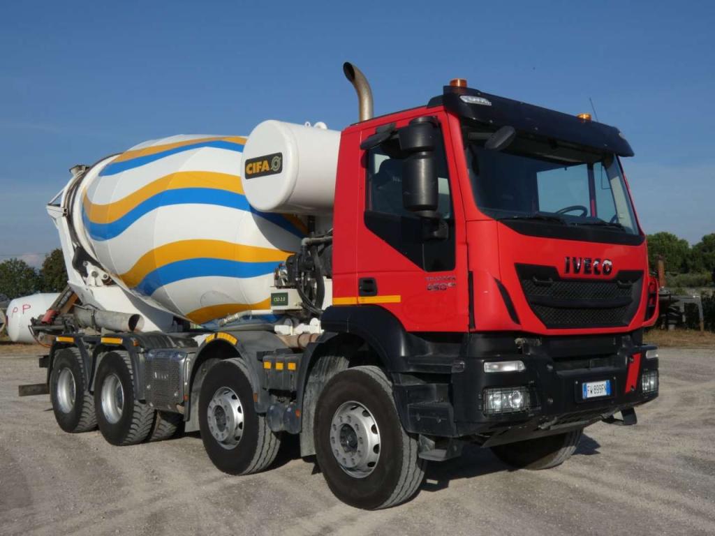 Iveco TRAKKER 450 Photo 3