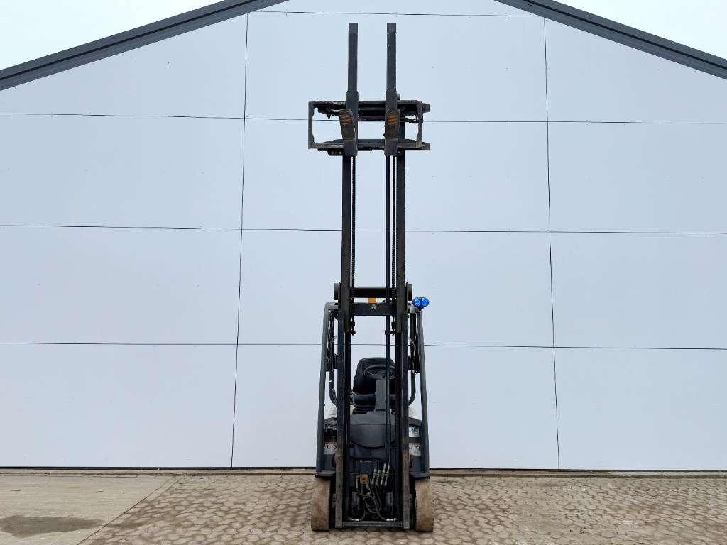 Crown SC4240-1.6 - Duplex / Side Shift / Full Electric Photo 16