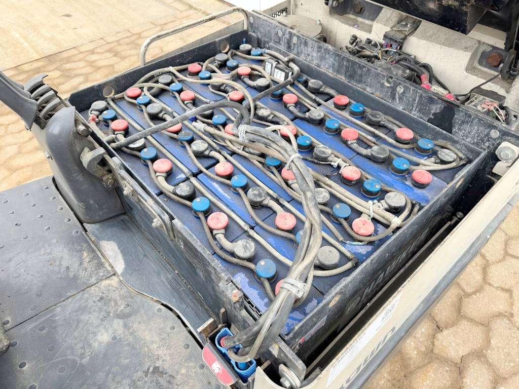 Crown SC4240-1.6 - Duplex / Side Shift / Full Electric Photo 17