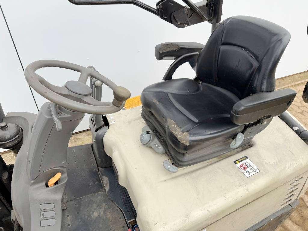 Crown SC4240-1.6 - Duplex / Side Shift / Full Electric Photo 7