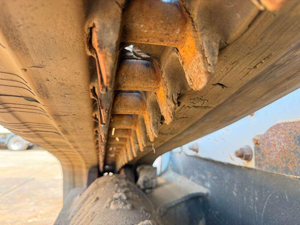 Bobcat T770 - Closed Cab / Quick Coupler Photo 20