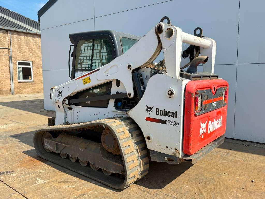 Bobcat T770 - Closed Cab / Quick Coupler Photo 3