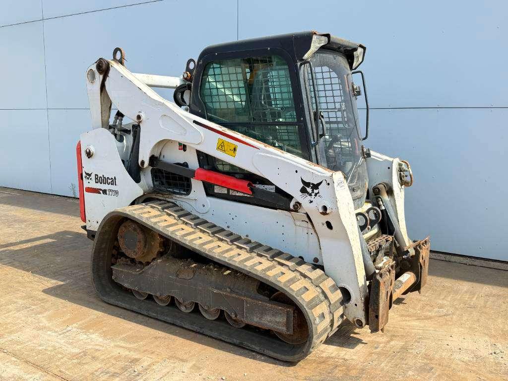 Bobcat T770 - Closed Cab / Quick Coupler Photo 7
