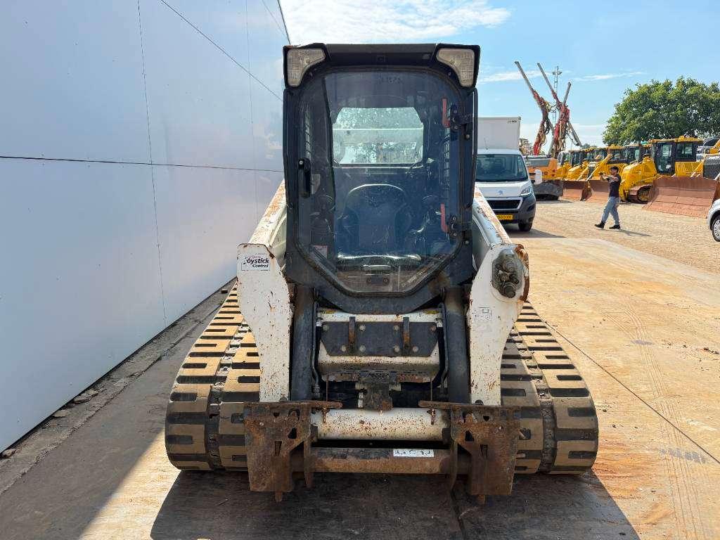 Bobcat T770 - Closed Cab / Quick Coupler Photo 8