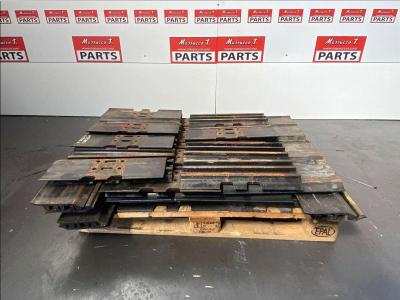 Patin pour Hitachi ZX130-5 / ZX130-6 / ZX135 en vente par Massucco T. Srl Area Ricambi