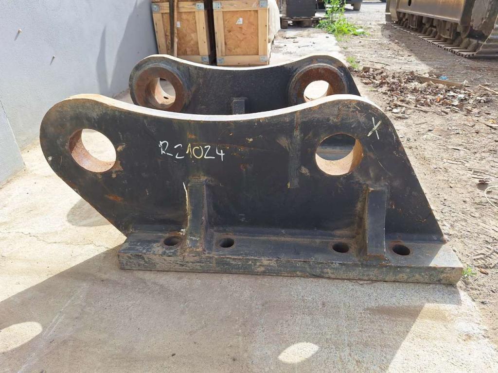 pin-on for 35-45 ton excavators Attachment plate Photo 6
