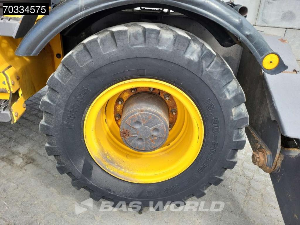 Volvo EW140 D Outriggers + Blade Photo 24
