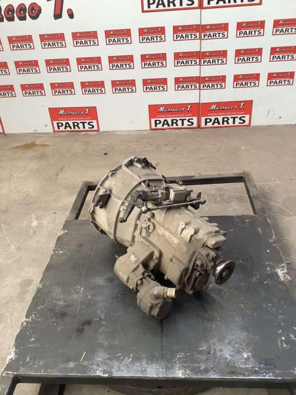 Boîte de Vitesses pour Nissan CABSTAR Photo 1