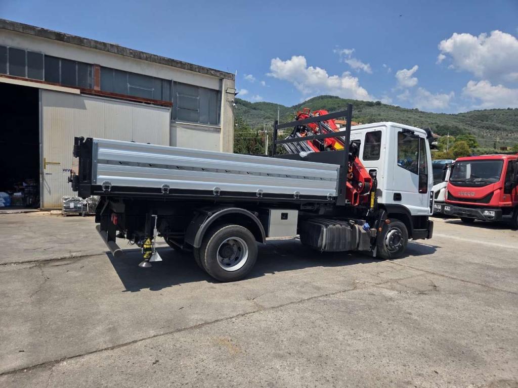 Iveco EUROCARGO 120-190L Photo 10