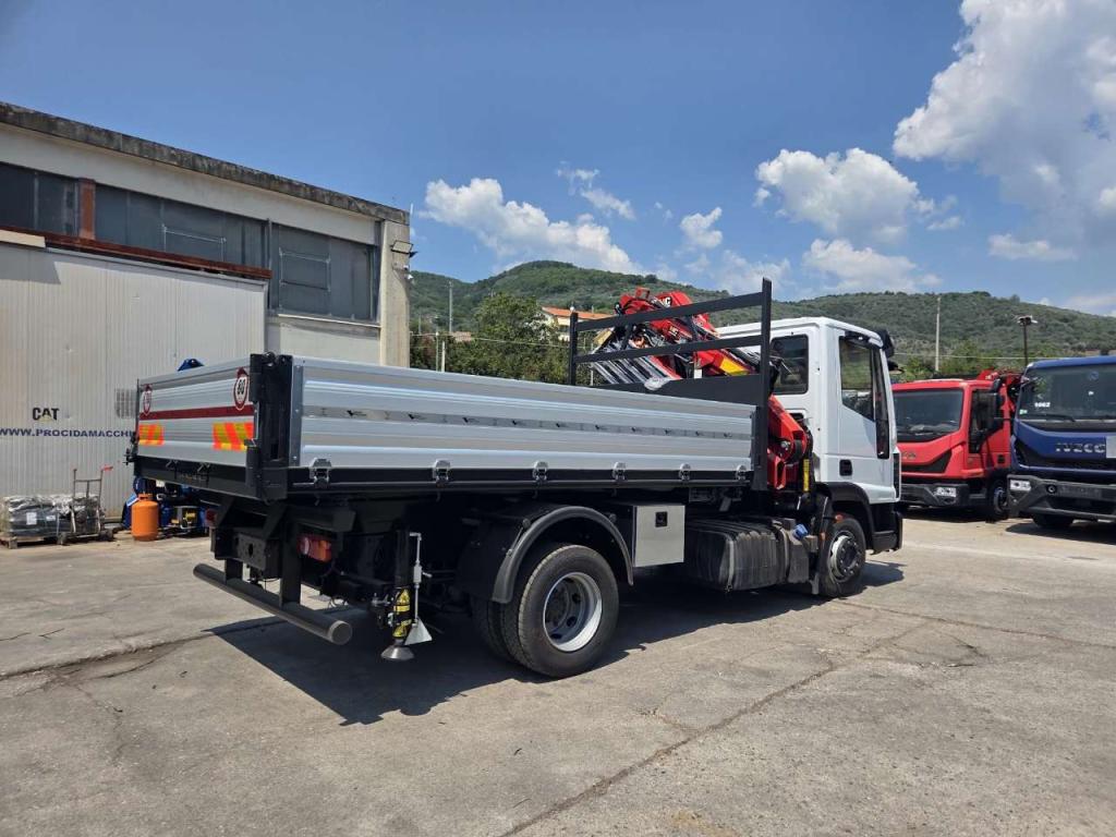 Iveco EUROCARGO 120-190L Photo 13