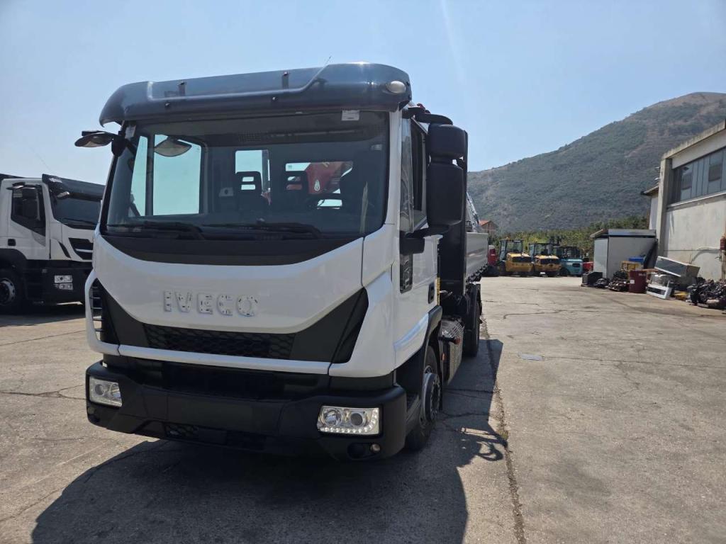 Iveco EUROCARGO 120-190L Photo 2