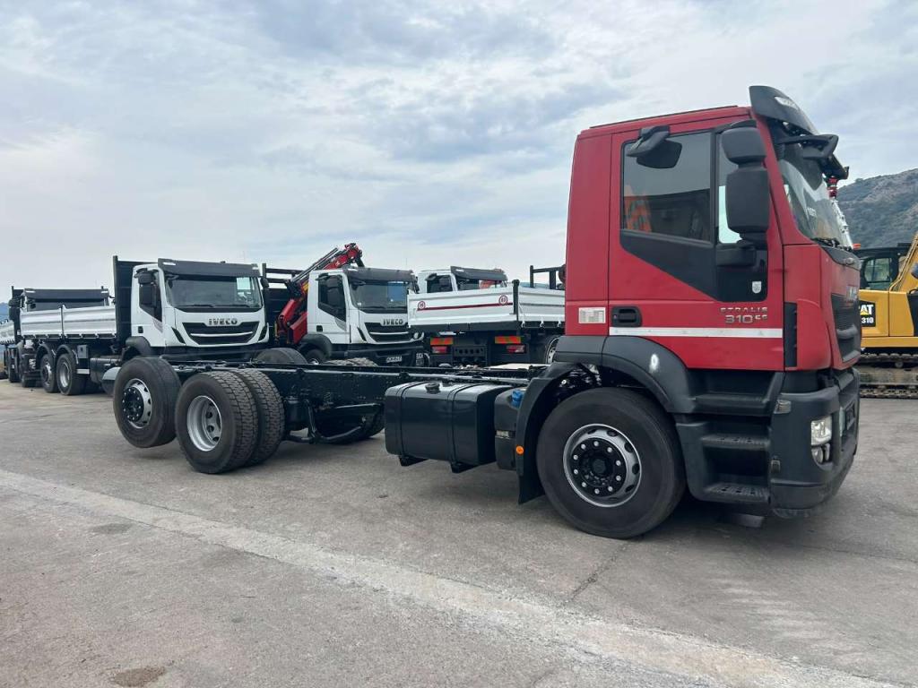 Iveco STRALIS HI-STREET 260S31 Photo 12