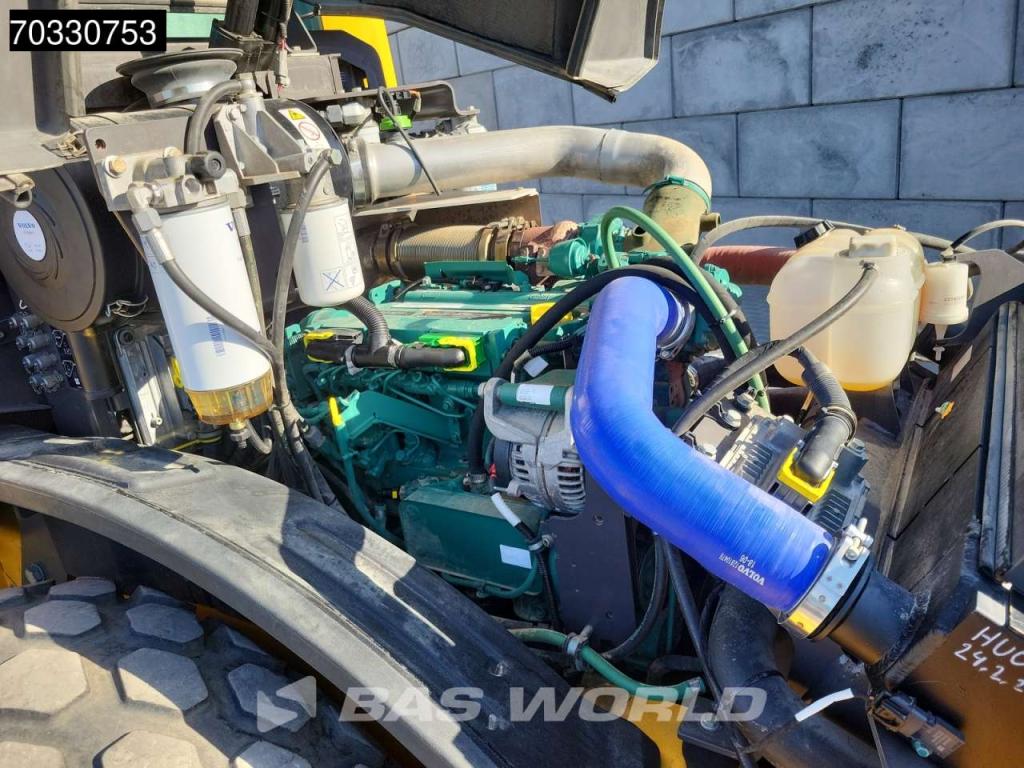 Volvo SD115 B A/C Photo 15