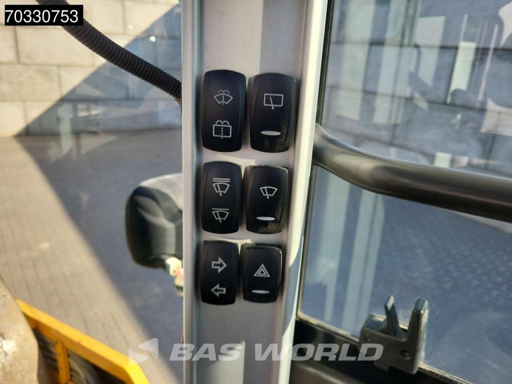 Volvo SD115 B A/C Photo 28