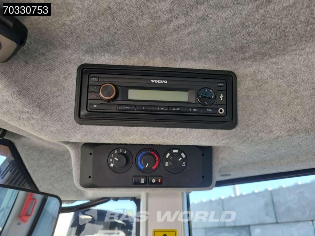 Volvo SD115 B A/C Photo 30