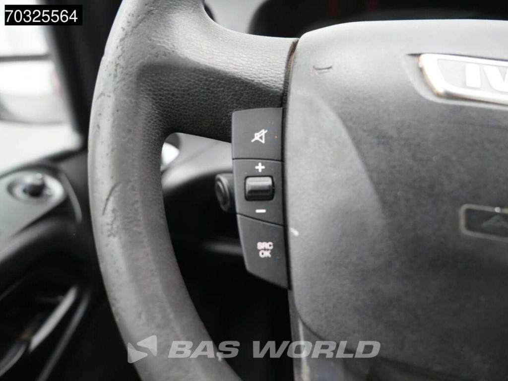 Iveco Daily 35C12 A/C Towbar Cruise control Photo 25