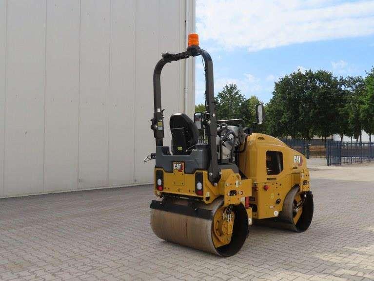 Caterpillar CB2.7GC Photo 2
