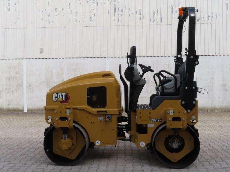 Caterpillar CB2.7GC Photo 5