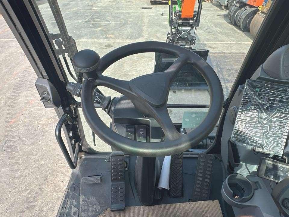 Hitachi ZX175 WT-7 Photo 21