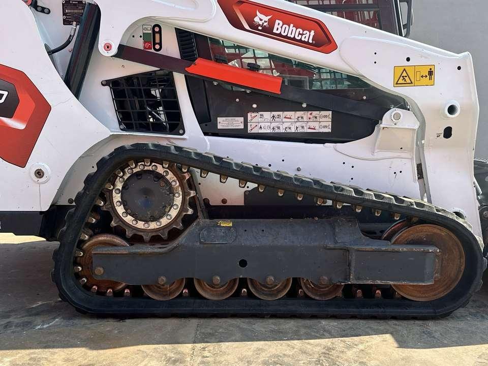 Bobcat T590 Photo 4
