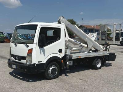 Nissan 35.11 Multitel MX200 Photo 1