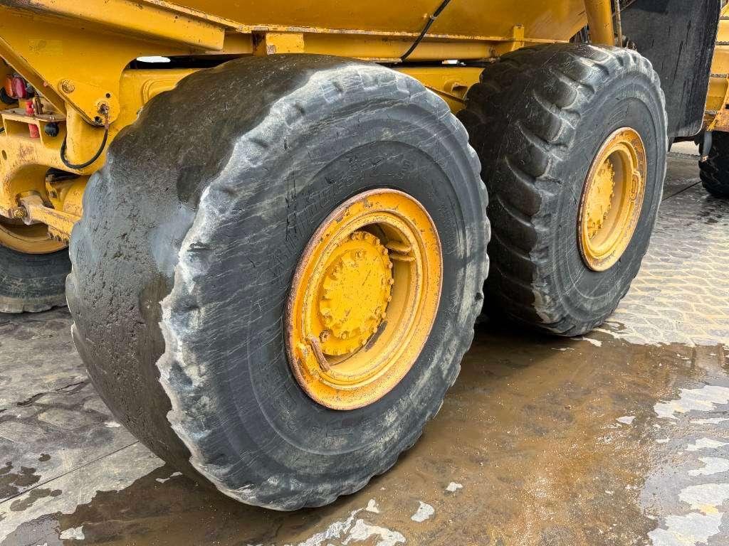 Caterpillar 735 - Automatic Greasing / Camera Photo 29