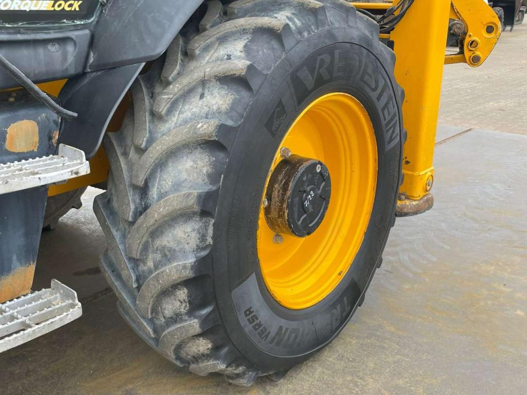 JCB 4CX Photo 16