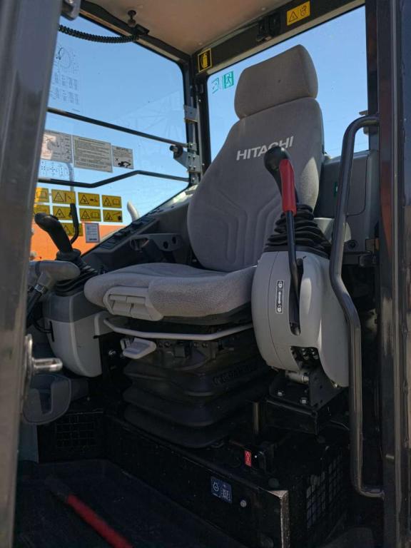 Hitachi Zaxis 85 USB-5 braccio triplice Photo 5