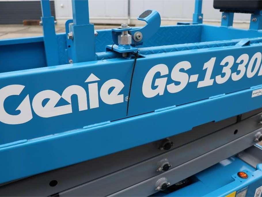 Genie GS1330M All-Electric DC Drive Photo 8