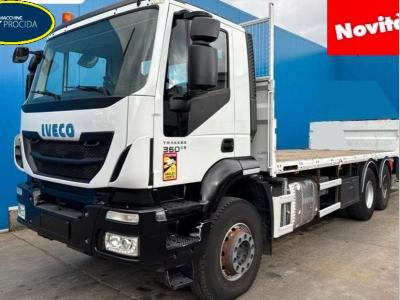 Iveco TRAKKER AD 260T36 en vente par Procida Macchine S.r.l.