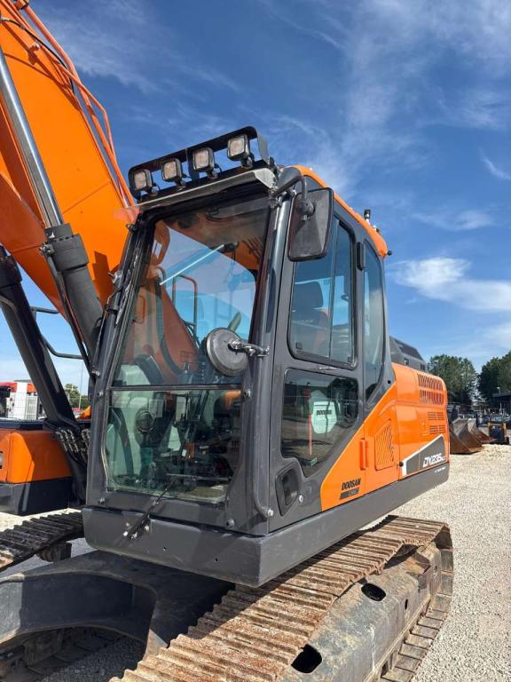 Doosan DX235NLC-5 Photo 6