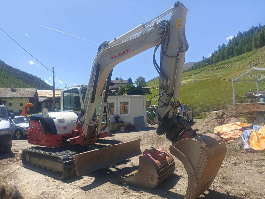 Takeuchi TB 290 Photo 8