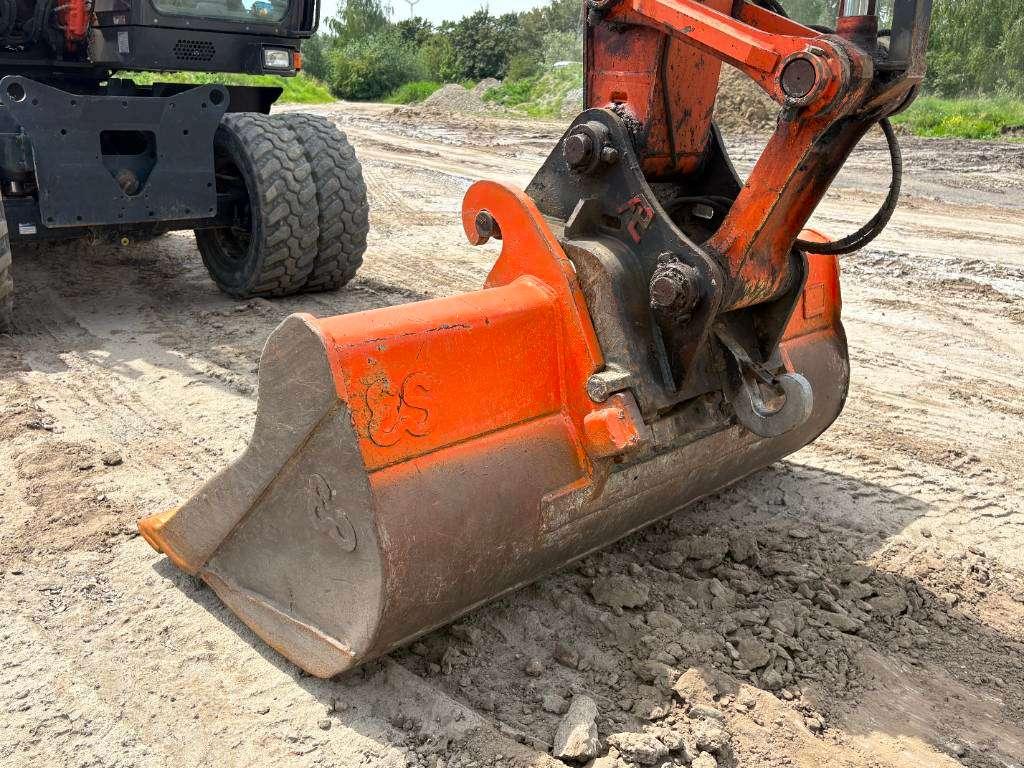 Hitachi ZX 140 W-6 (3 Pieces available) Photo 17