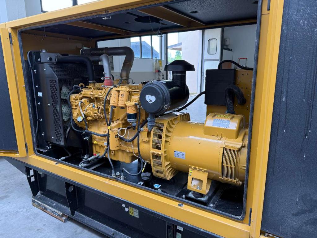 Caterpillar DE 165 EO Photo 4