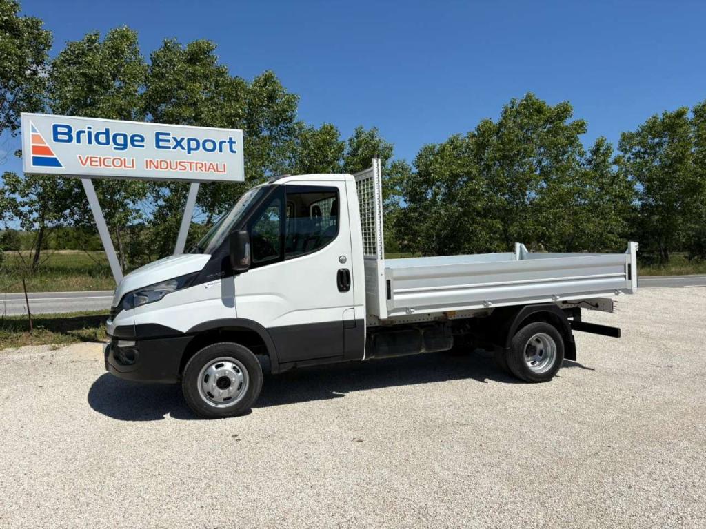 Iveco DAILY 35C14 EURO 6 - 90.000KM Photo 2