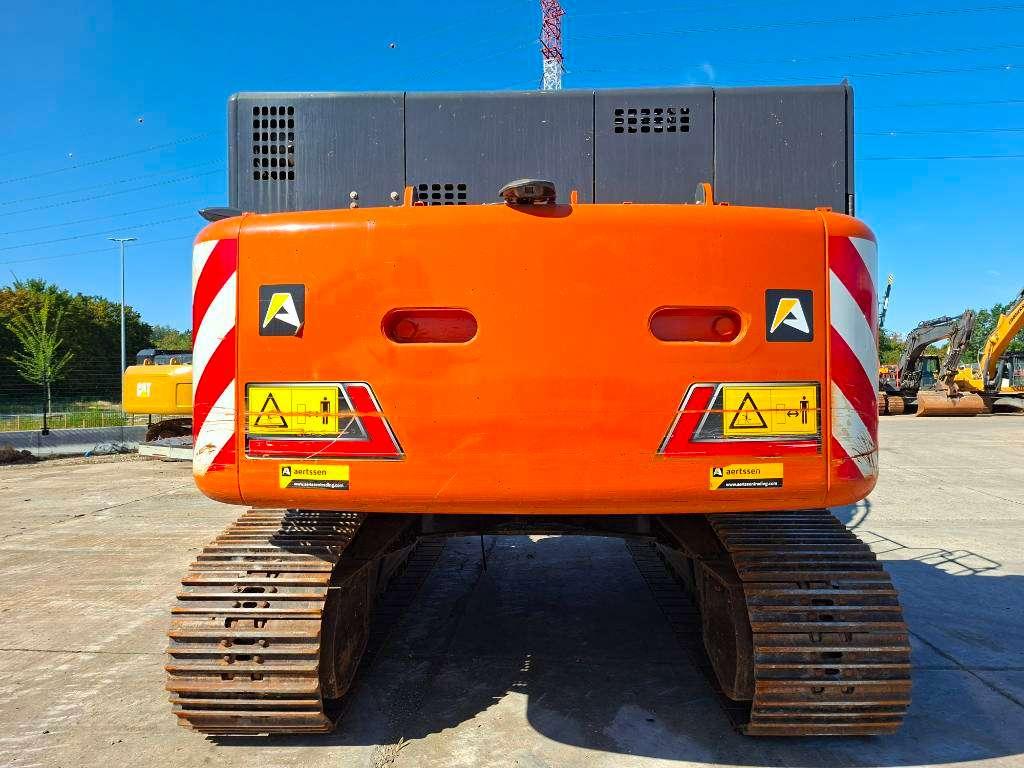 Hitachi ZX490LCH-7 Photo 3