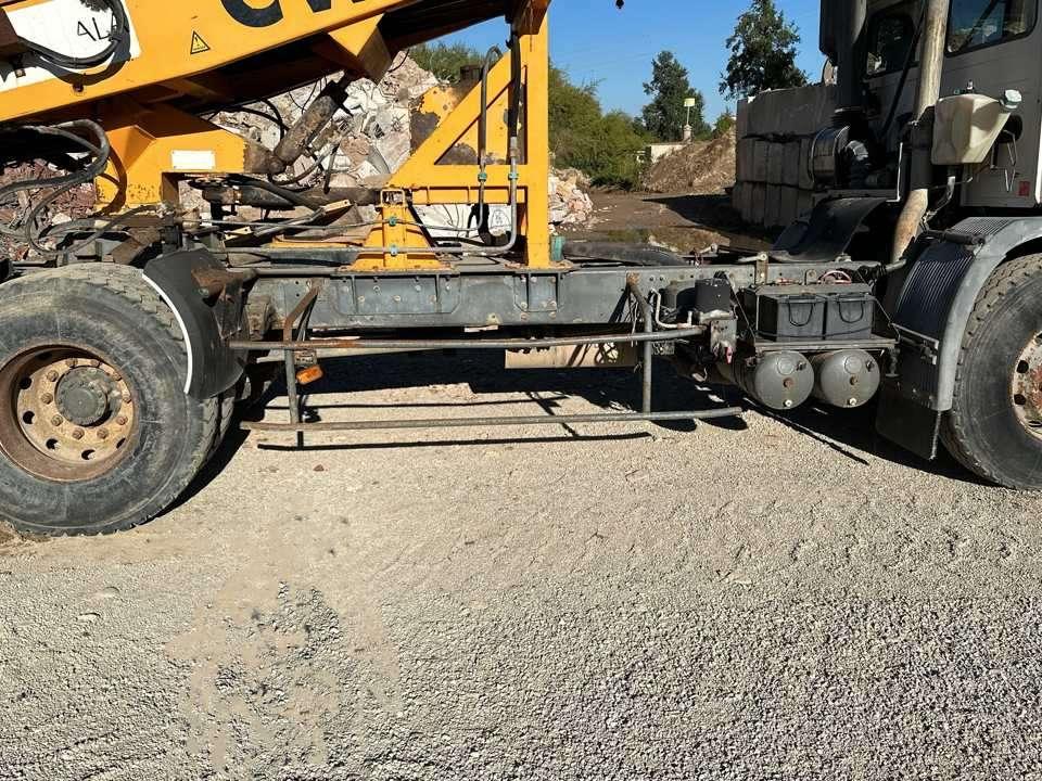 Volvo FL619 4X2 Photo 8