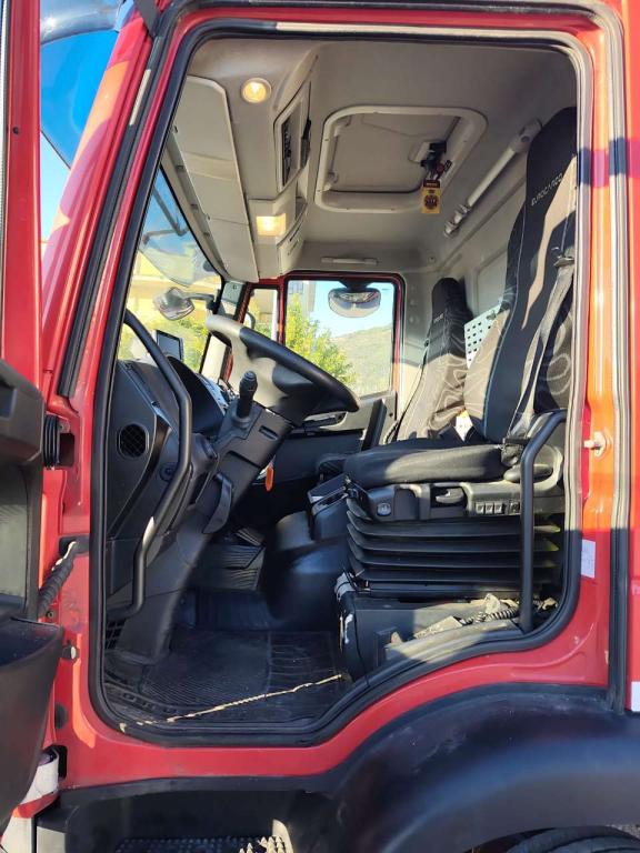 Iveco EUROCARGO 150-280 Photo 24