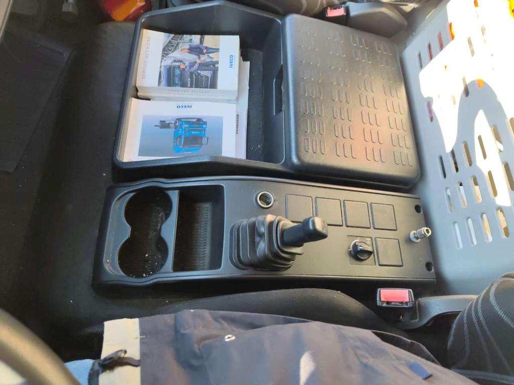 Iveco EUROCARGO 150-280 Photo 28