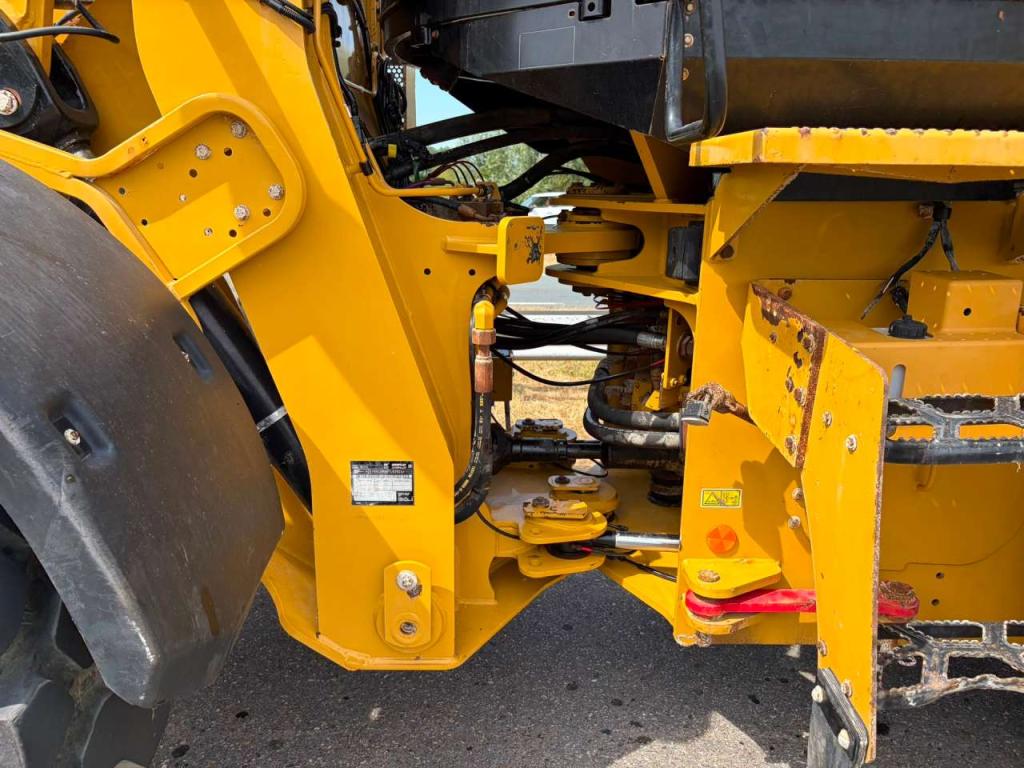 Caterpillar 926M Photo 24