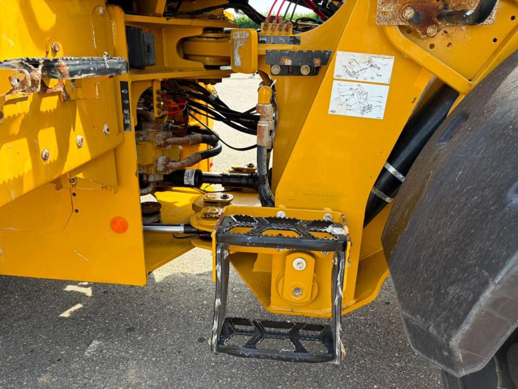 Caterpillar 926M Photo 25