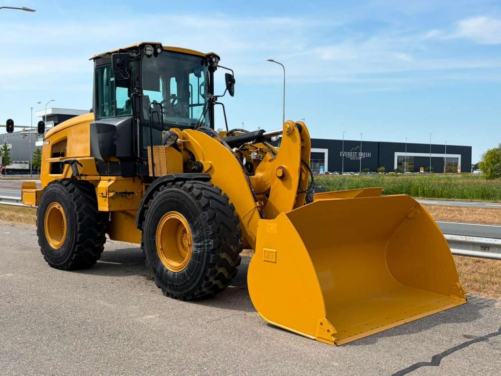 Caterpillar 926M Photo 7