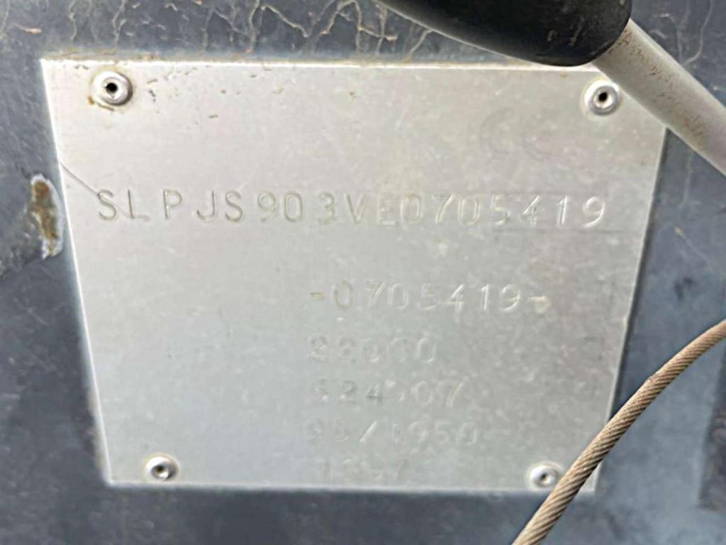 JCB JS220 Photo 1