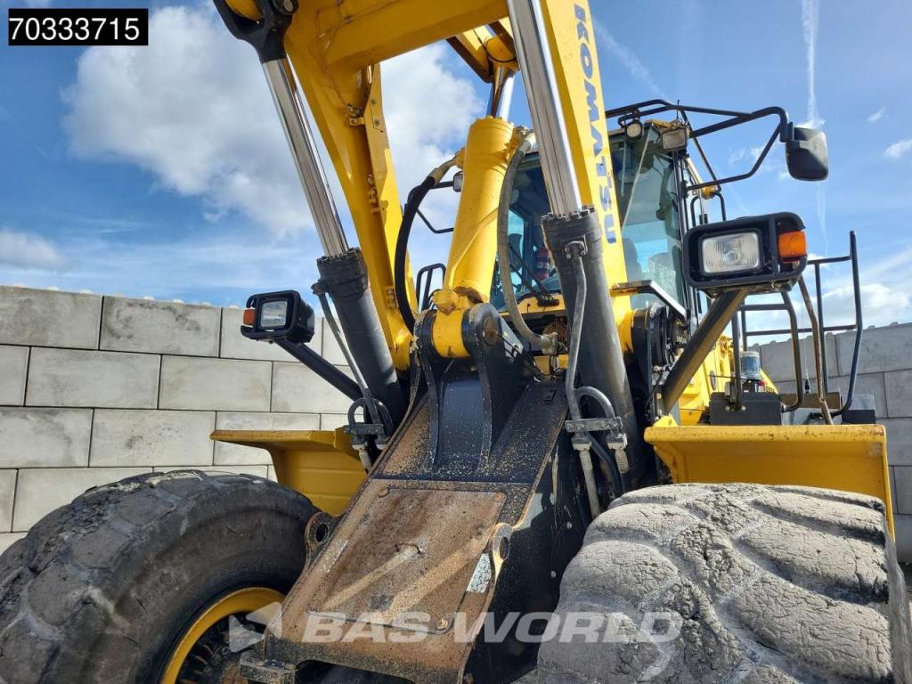 Komatsu WA500 -7 Photo 11