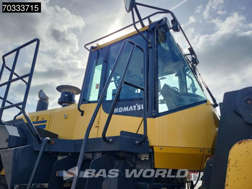 Komatsu WA500 -7 Photo 19