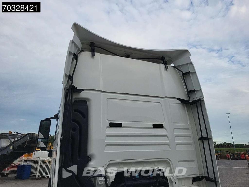 Man TGX 18.500 4X2 Mega Retarder 2x Tanks Standklima ACC Navi Photo 12