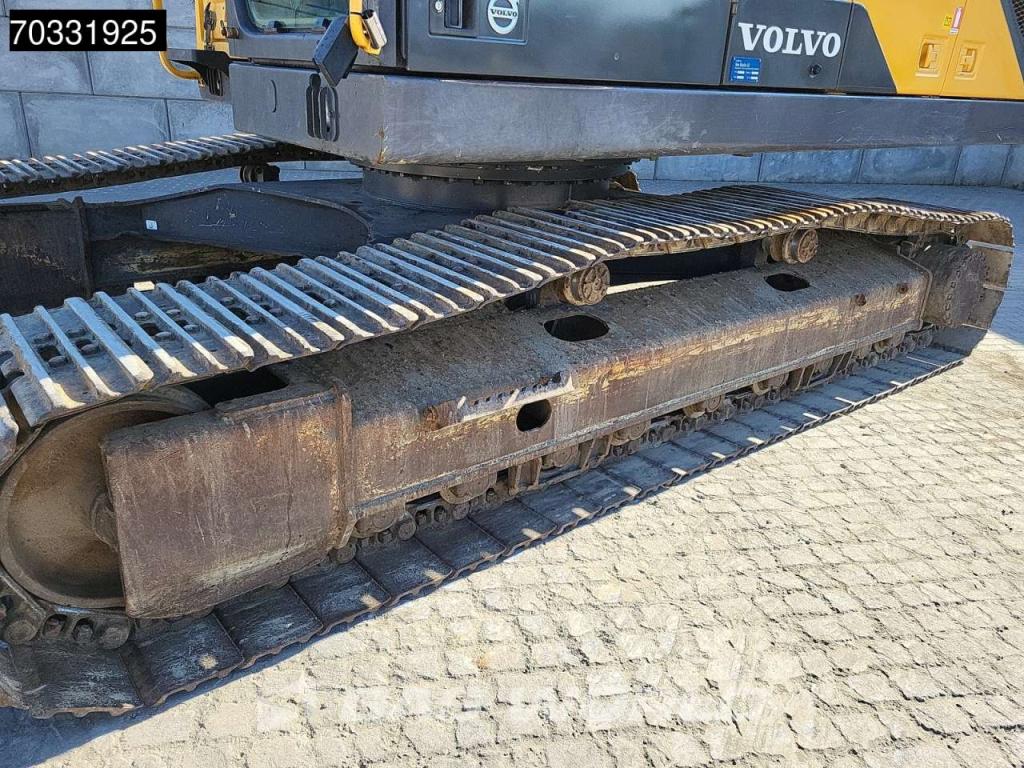Volvo EC250 E L Photo 23