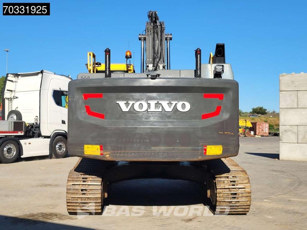 Volvo EC250 E L Photo 3
